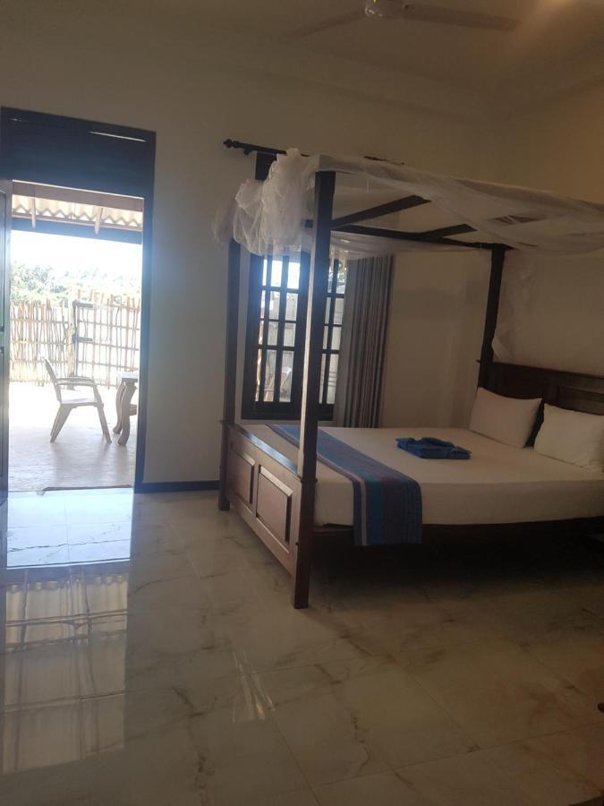 Bed and Breakfast Sea Port Hiriketiya à Dikwella Extérieur photo